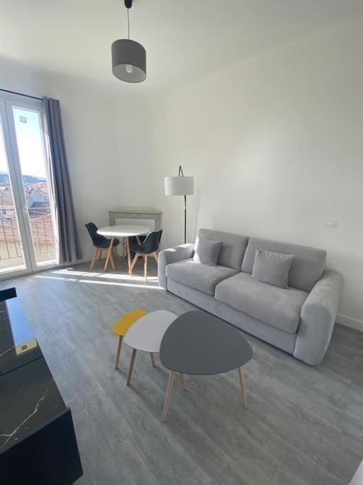 Bel Appartement T1 30M2 Centre Historique Aubagne Bagian luar foto