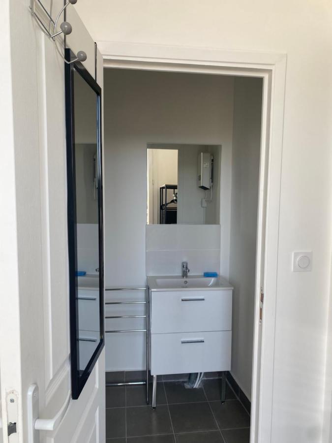 Bel Appartement T1 30M2 Centre Historique Aubagne Bagian luar foto